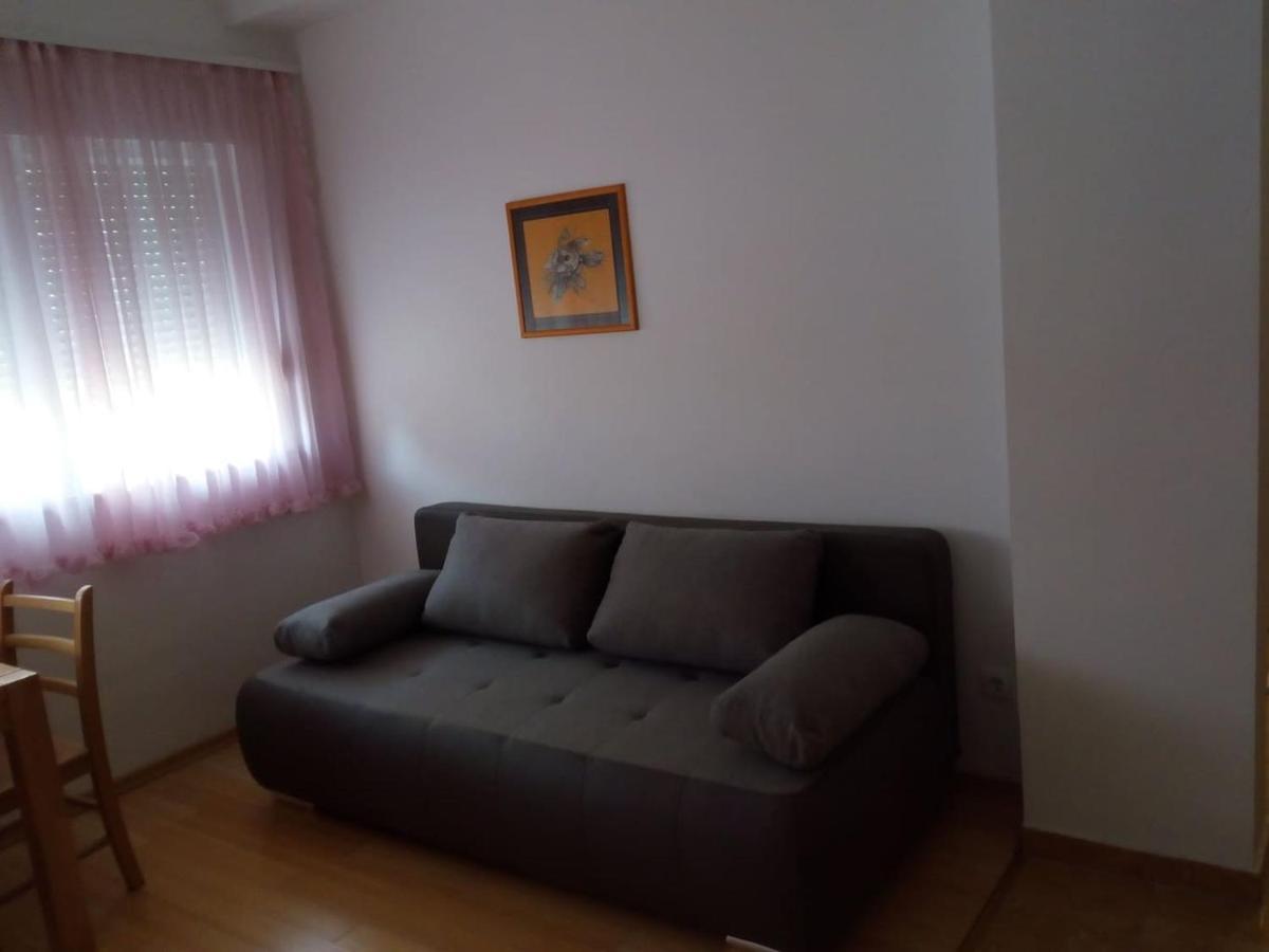 Apartment Bambino Kaštela Eksteriør billede